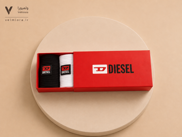نمای کامل جوراب ساق‌دار طرح Diesel