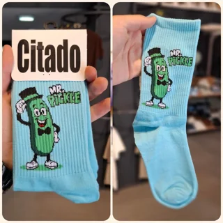 نمای کامل جوراب طرح Mr. Pickle رنگ آبی عکس خام