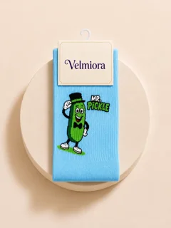نمای کامل جوراب طرح Mr. Pickle رنگ آبی